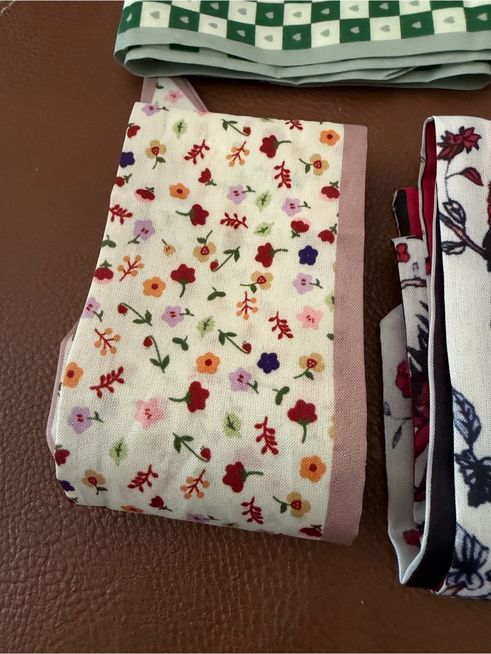 Floral and Patterned Headbands or Bag Scarves 5 piece Set - Picture 4 of 6